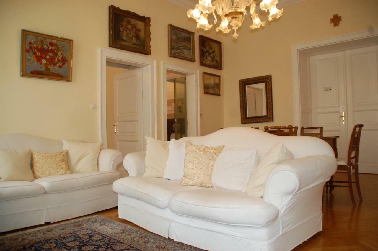 Melantrichova Apartment Прага Экстерьер фото