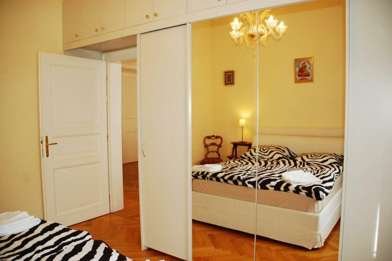 Melantrichova Apartment Прага Экстерьер фото